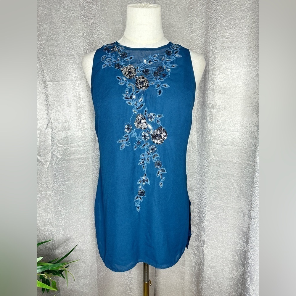 NEW WHBM Sleeveless Floral Sequins Detail Blouse in Teal Sz 0